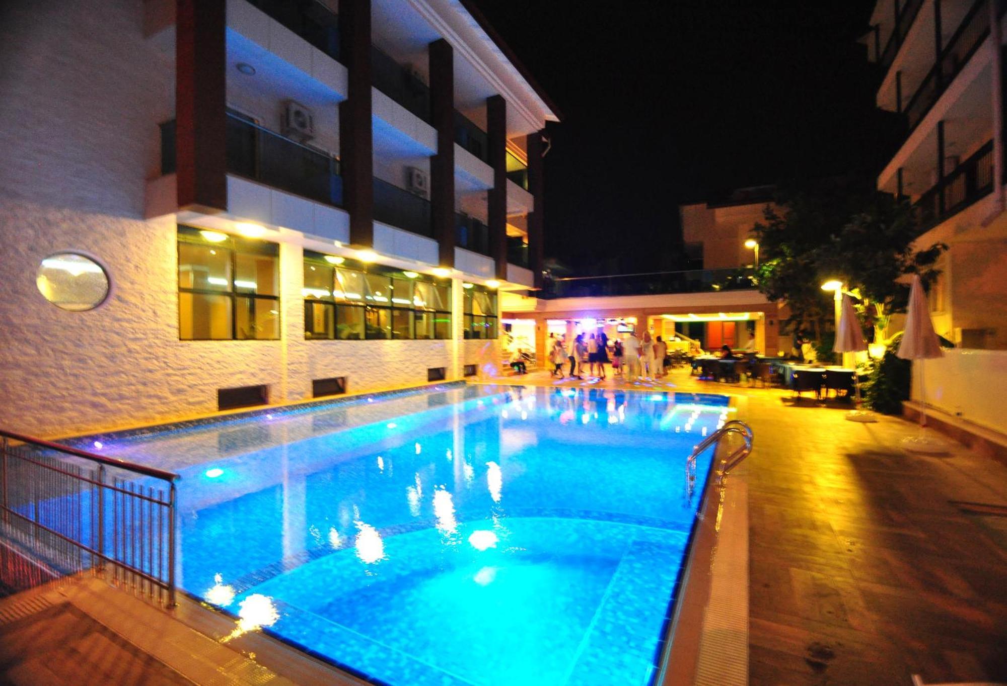 Supreme Hotel Marmaris Exterior photo